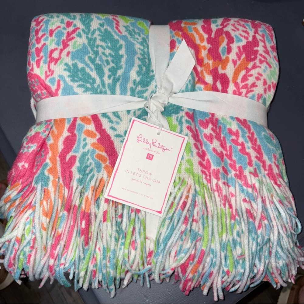 Lilly Pulitzer throw new